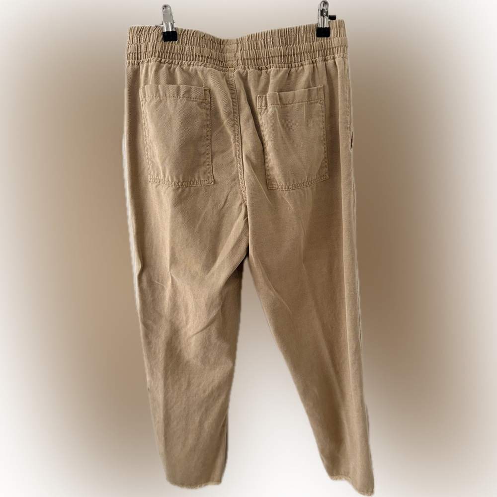 Zara Women’s Pants in Taupe Brown - Picture 3 of 6